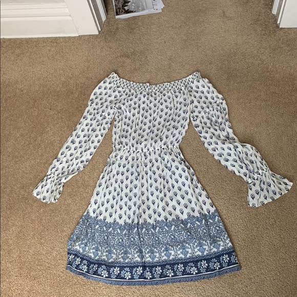 Off The Shoulder Dress - Picture 4 of 4